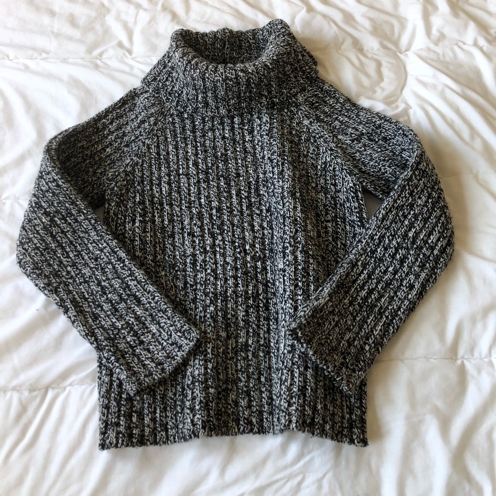 Ralph Lauren 100% lambs wool turtleneck sweater